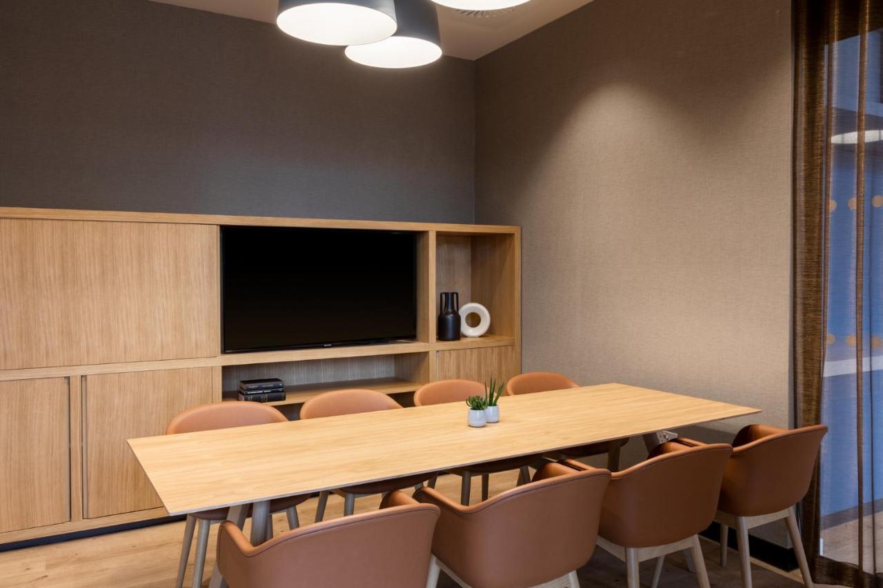 Courtyard By Marriott Glasgow Sec 외부 사진