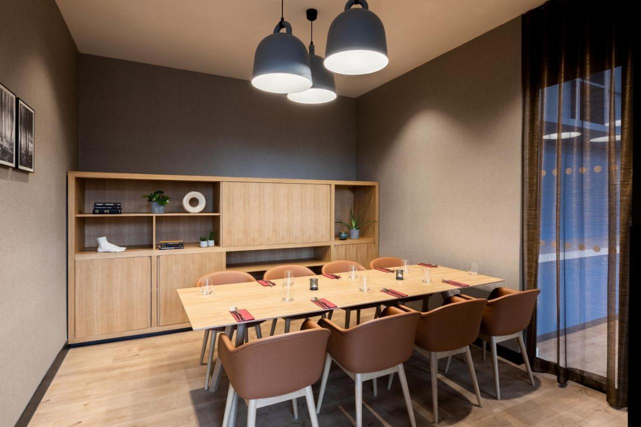 Courtyard By Marriott Glasgow Sec 외부 사진
